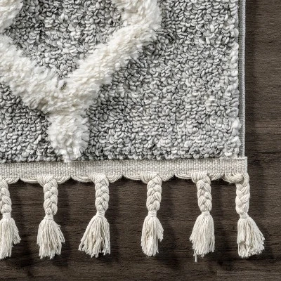 NuLOOM Wylde High Low Soft Shaggy Diamond Moroccan Tassel Area Rug - Image 4