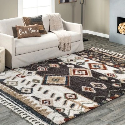 NuLOOM Southwestern Rosemarie Moroccan Tassel Shag Area Rug - Image 8
